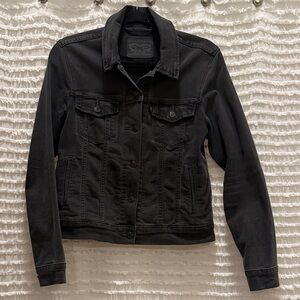 Women's Levi’s Black Denim Jacket